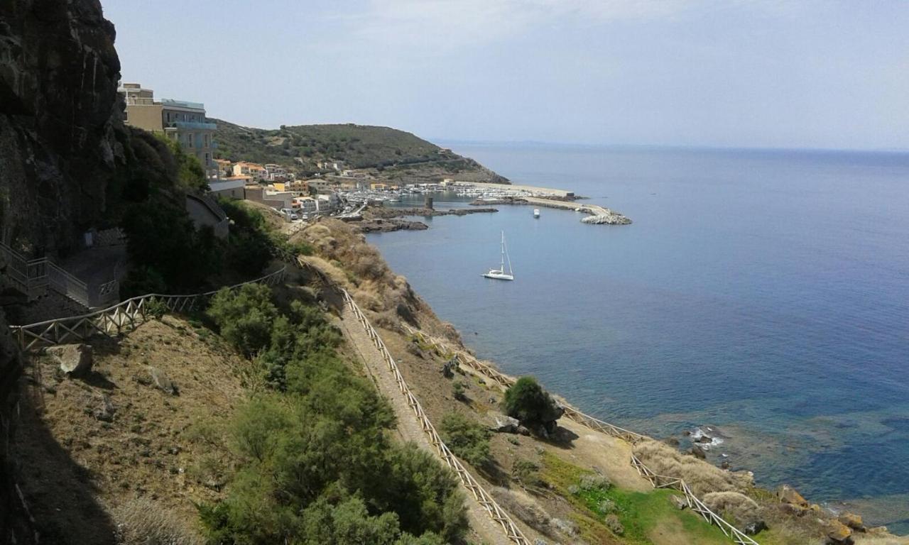 La Terrazza Di Archimede Bed & Breakfast Castelsardo Dış mekan fotoğraf